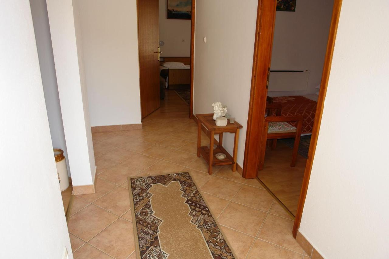 Apartments Nikolina Novi Vinodolski Eksteriør bilde