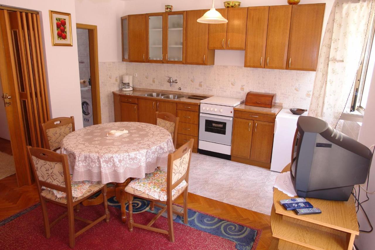 Apartments Nikolina Novi Vinodolski Eksteriør bilde